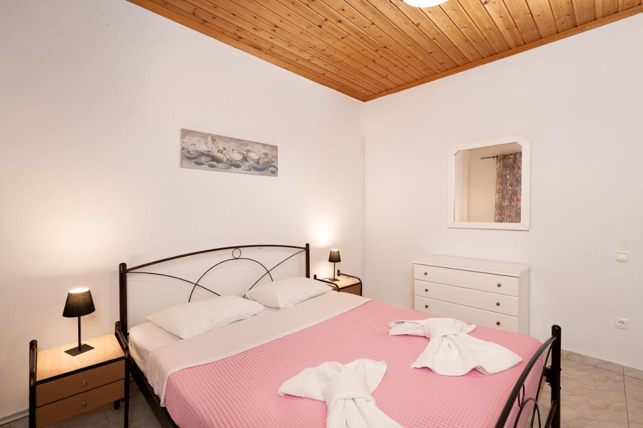Mtc-D Apartments By The Sea And Airport Pórto Ráfti Extérieur photo